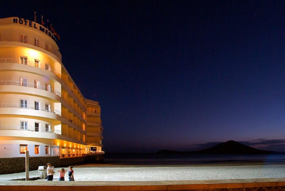 Hotel Medano Екстериор снимка