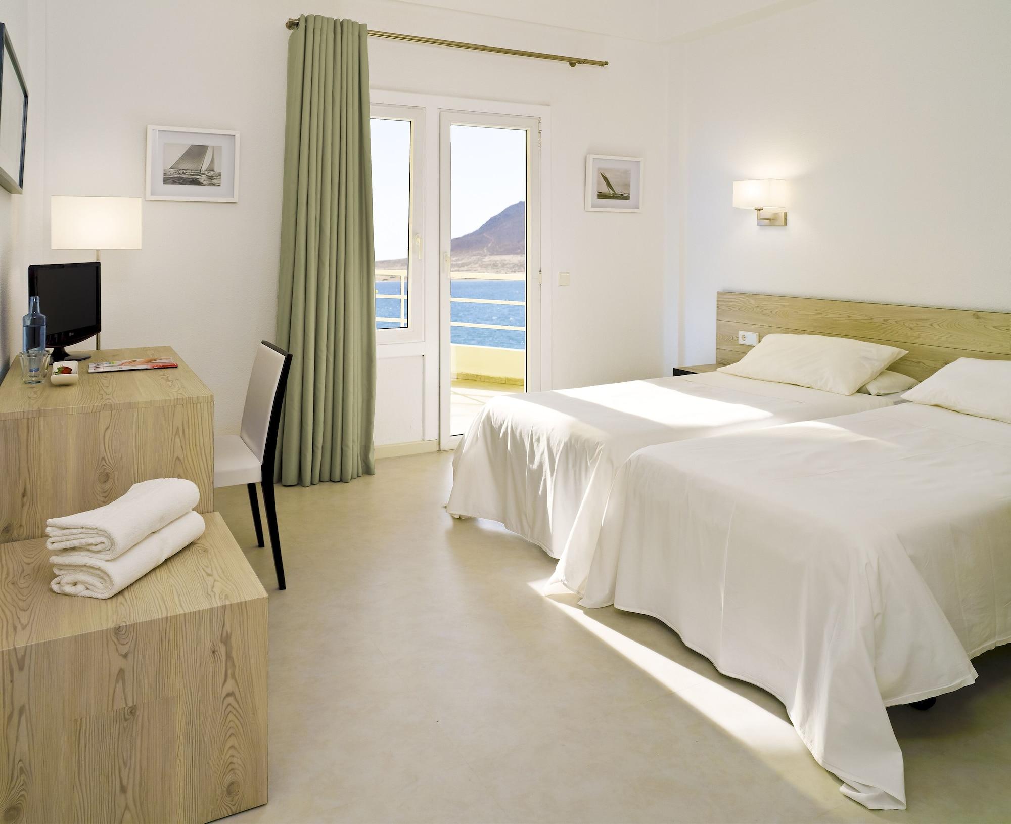 Hotel Medano Екстериор снимка